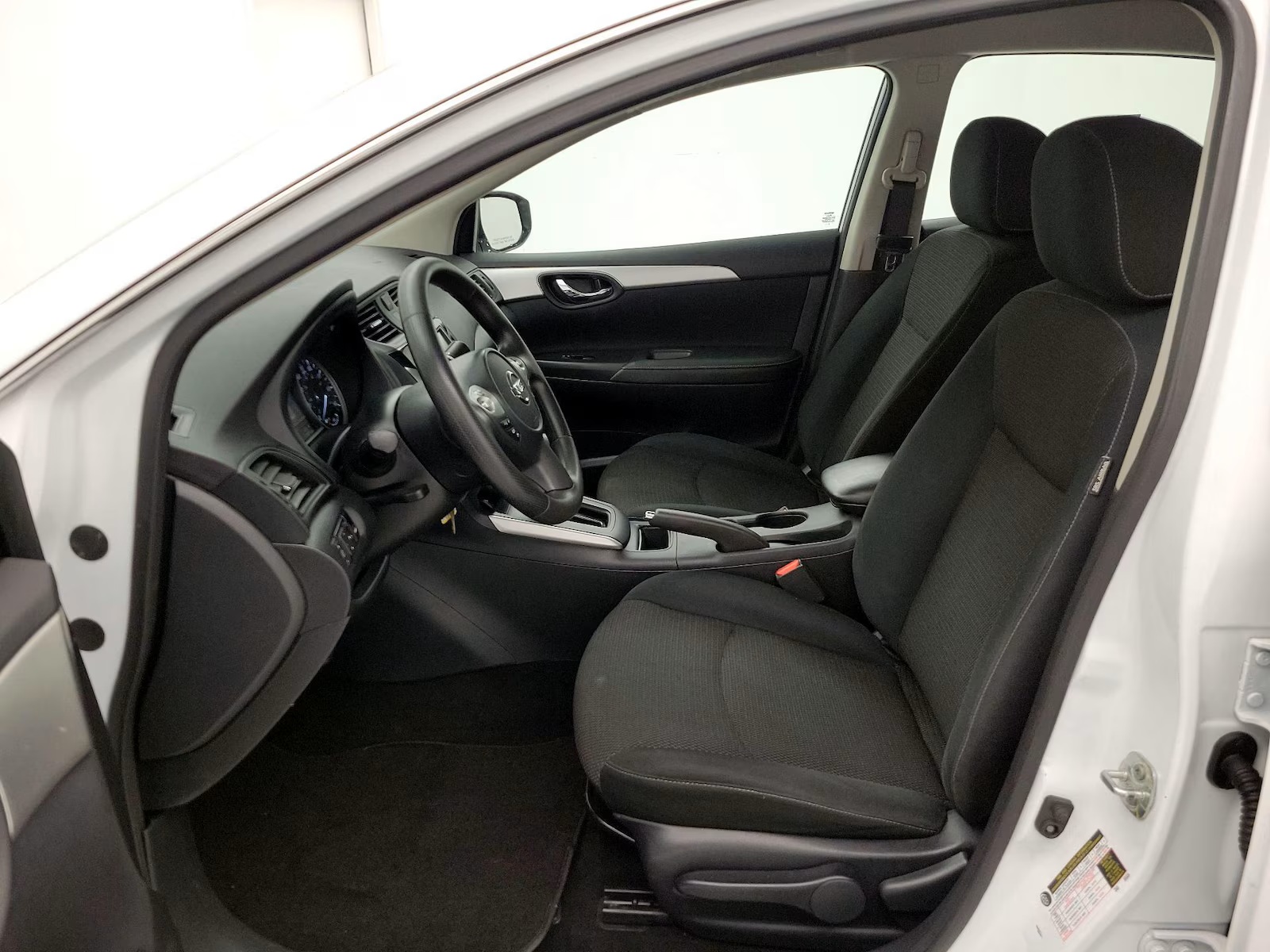 Nissan Sentra S 2019 $132,000.00 - Imagen 10