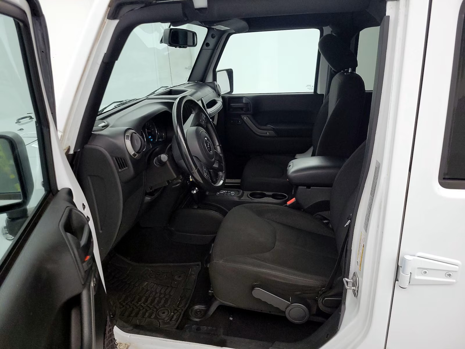 Jeep Wrangler Unlimited Sport 2016 $198,000.00 - Imagen 12