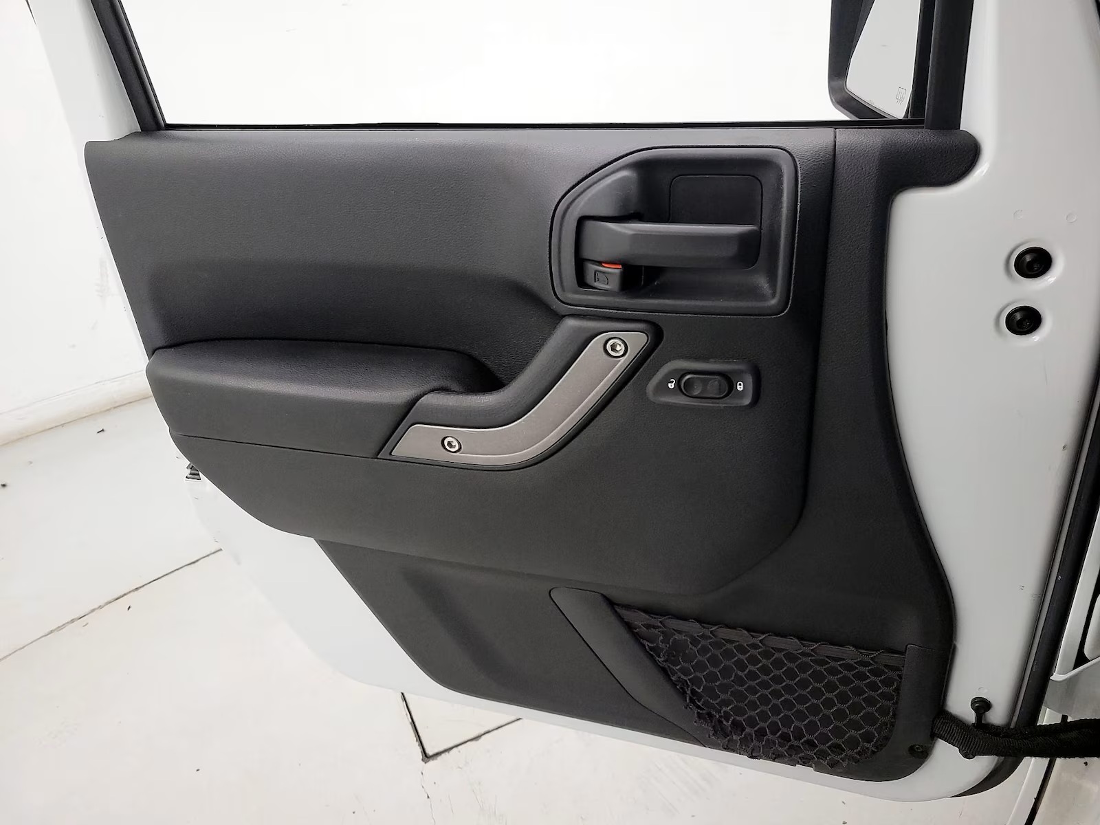 Jeep Wrangler Unlimited Sport 2016 $198,000.00 - Imagen 13