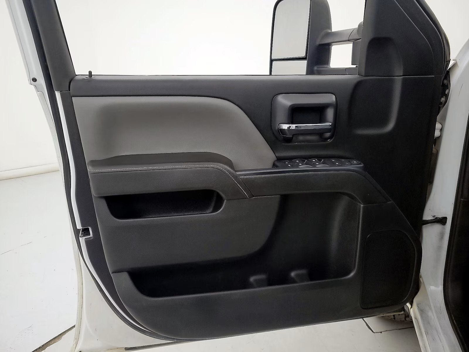 Chevrolet Silverado 1500 2015 $197,400.00 - Imagen 11