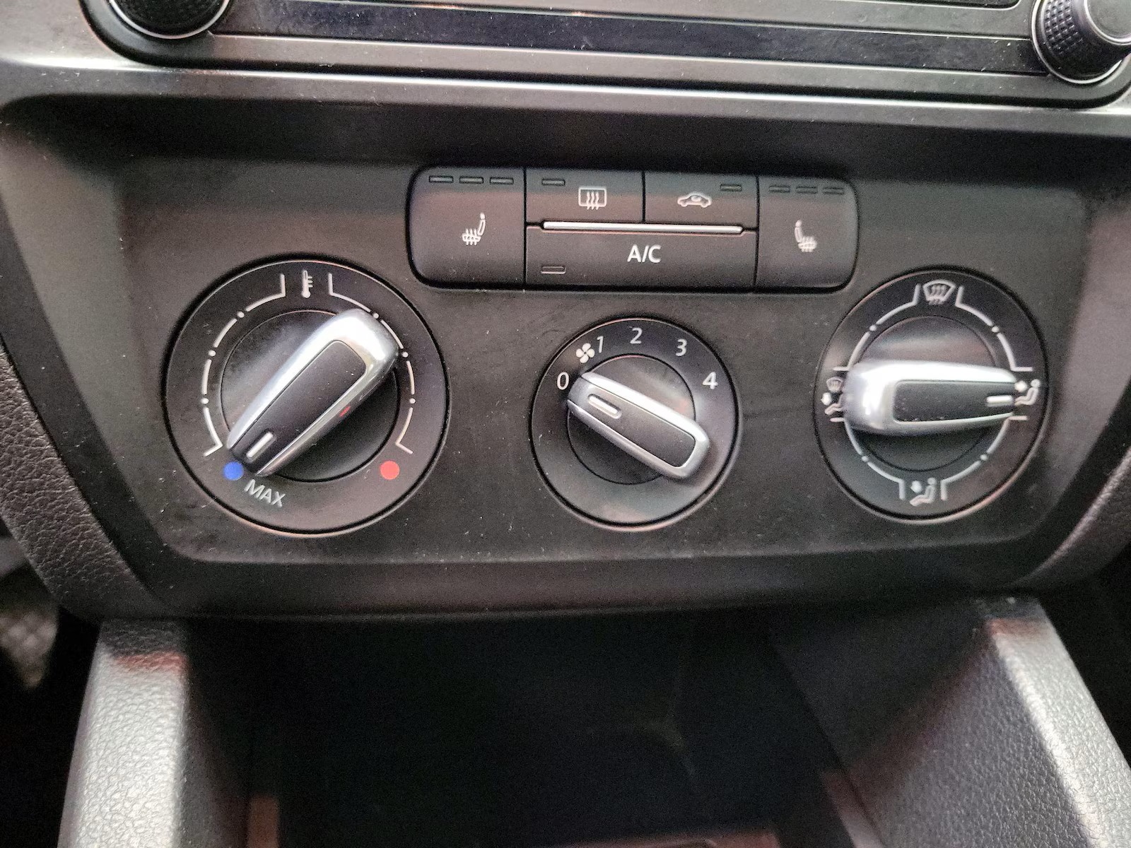 Volkswagen Jetta SE 2017 $125,400.00 - Imagen 13