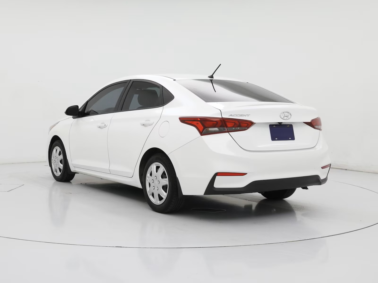 Hyundai Accent SE 2018 $102,000.00 - Imagen 3