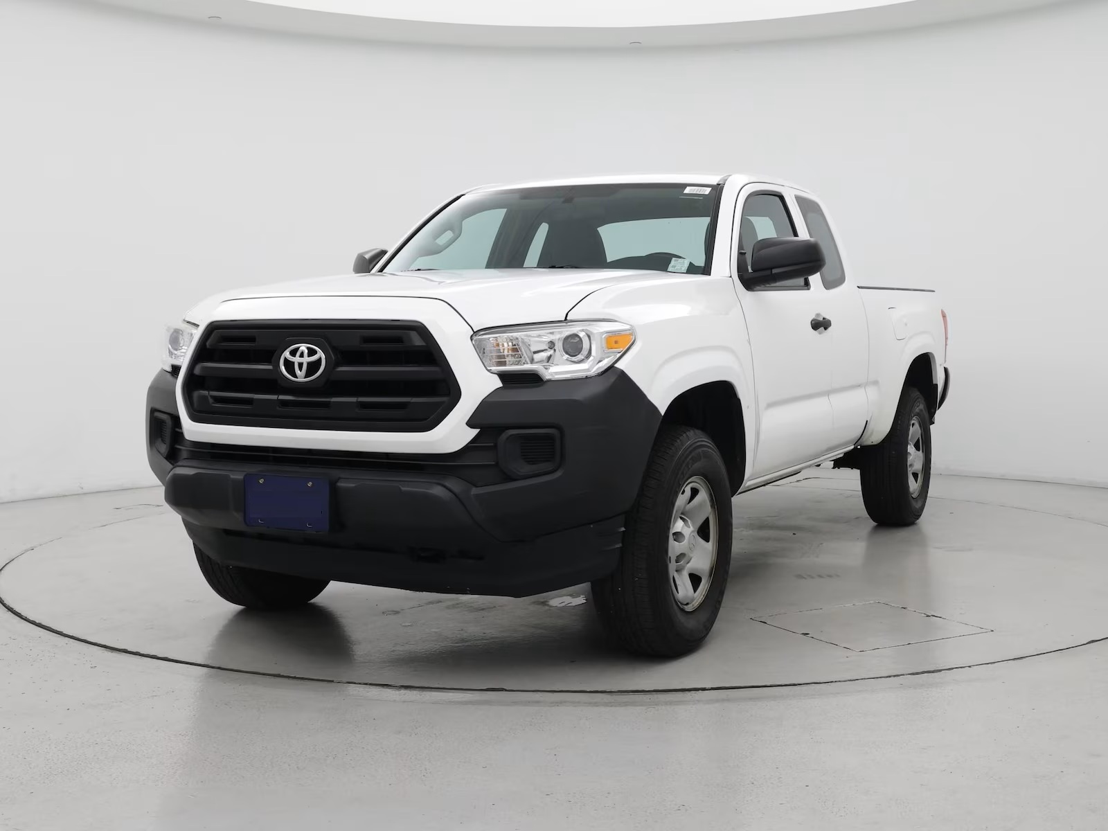 Toyota Tacoma SR5 2016 $195,000.00